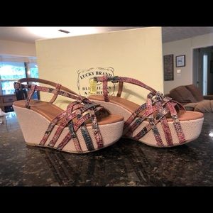 Lucky Brand Size 7.5 wedge —EUC